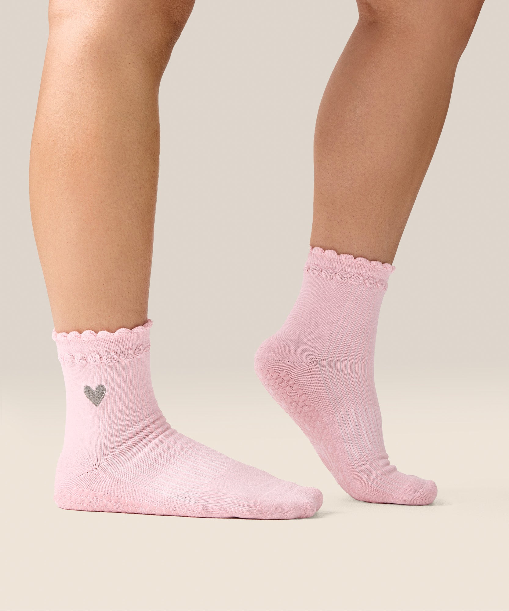 Crew Grip Socks - Heart Ruffle Pink