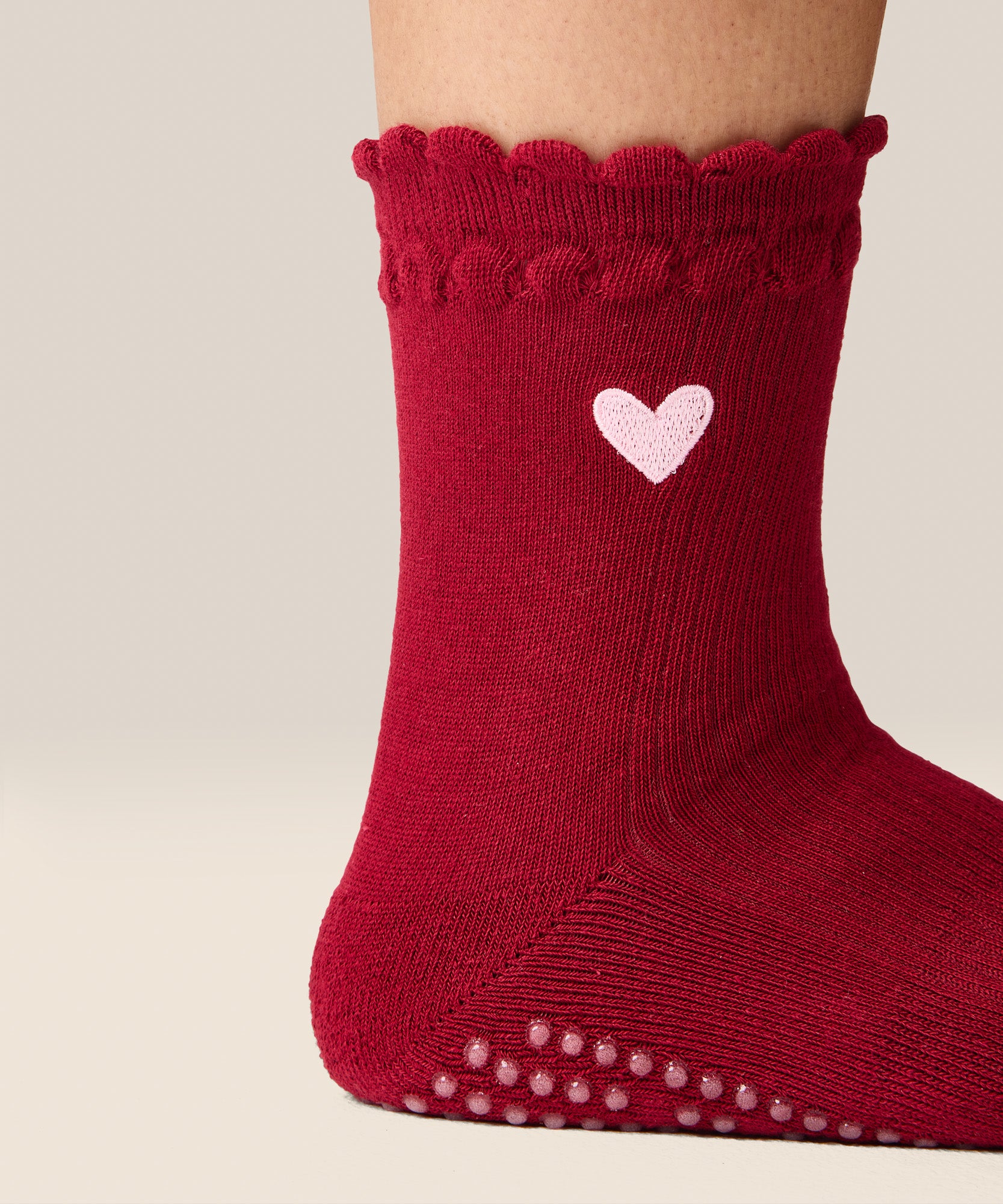 Crew Grip Socks - Heart Ruffle Burgundy