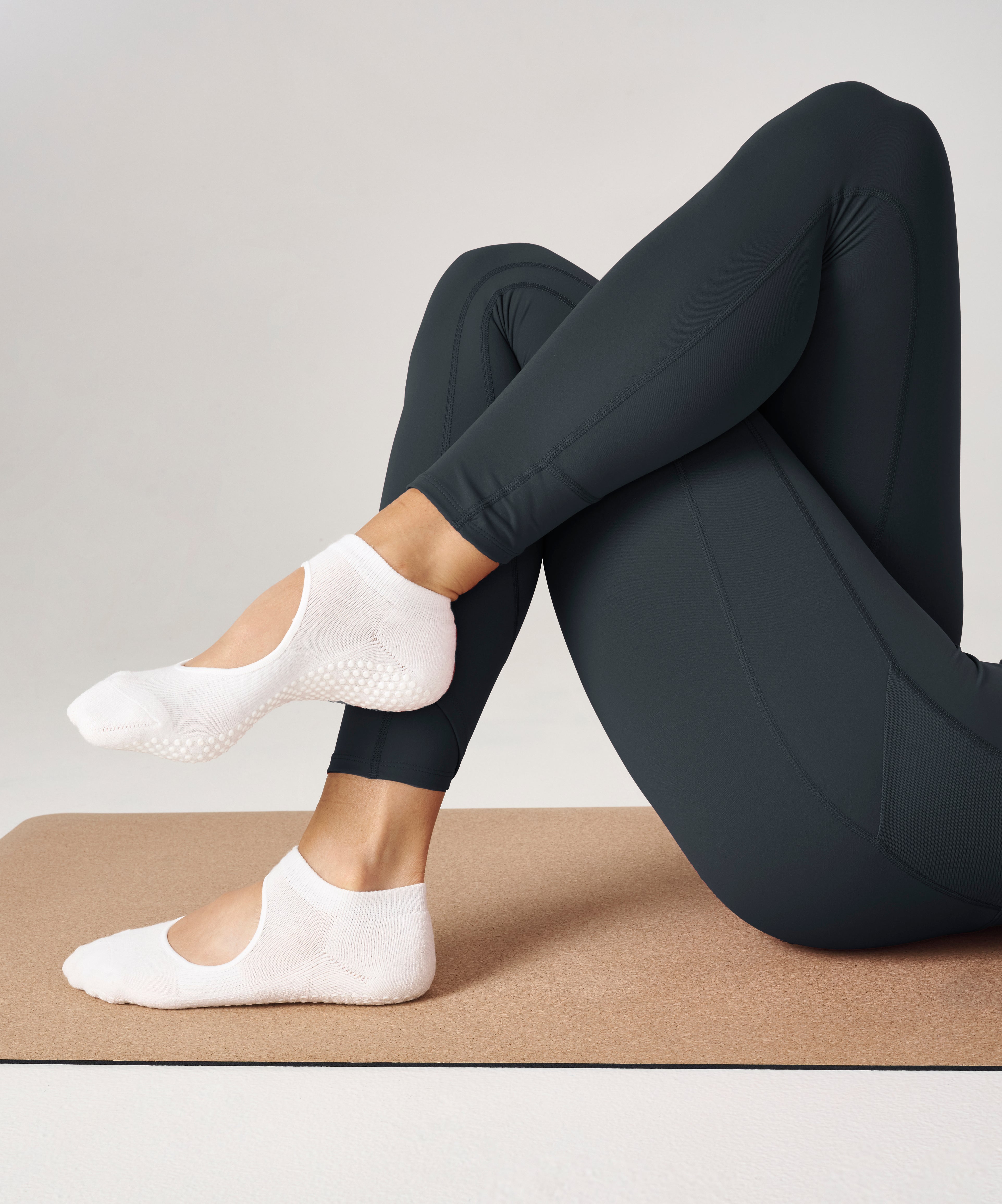 Slide On Non Slip Grip Socks - Ivory