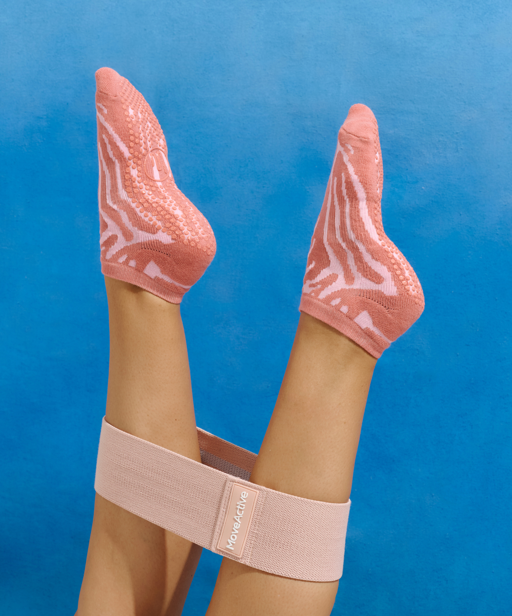 Classic Low Rise Grip Socks - Grapefruit Coral