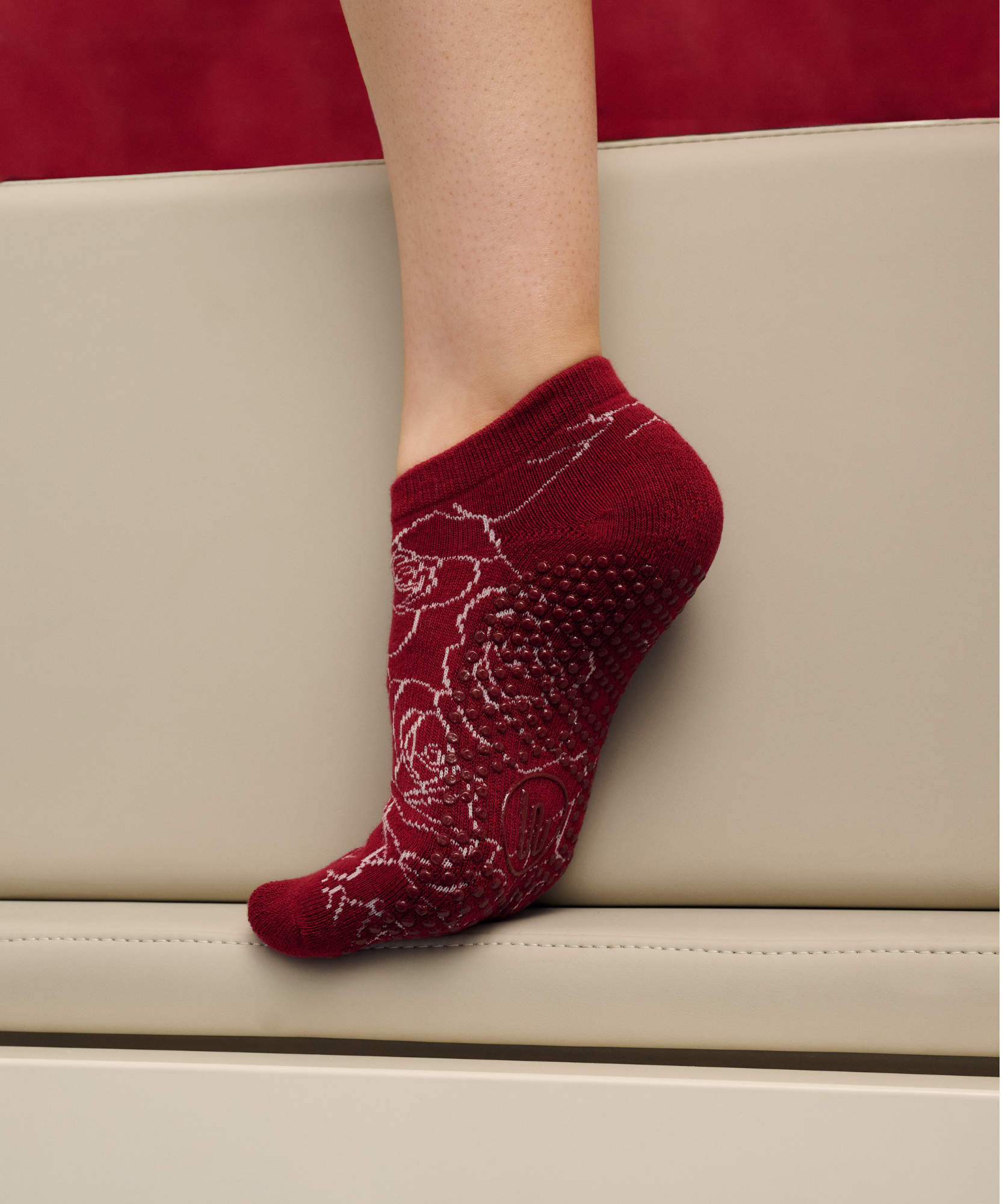 Classic Low Rise Grip Socks - Rose Garden