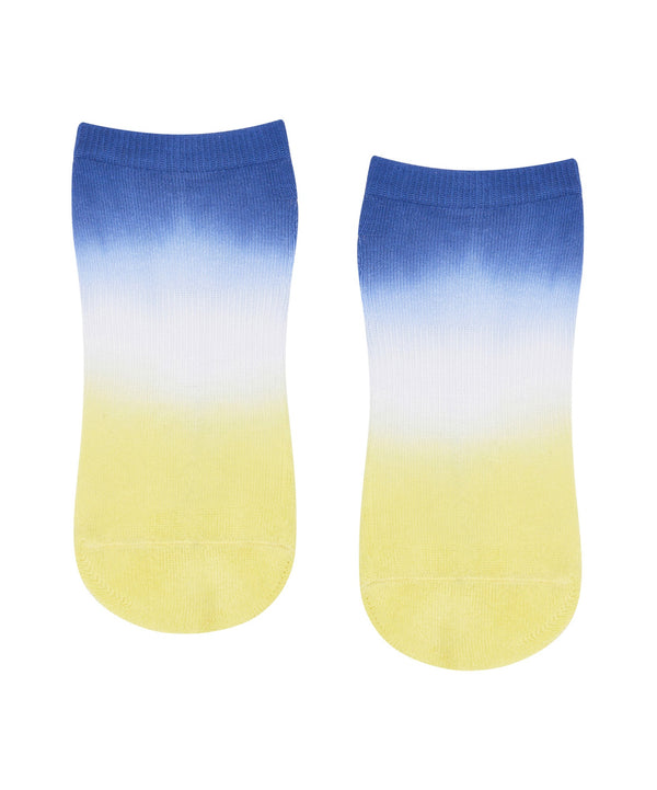 Classic low rise grip socks in indigo lime ombré on white background