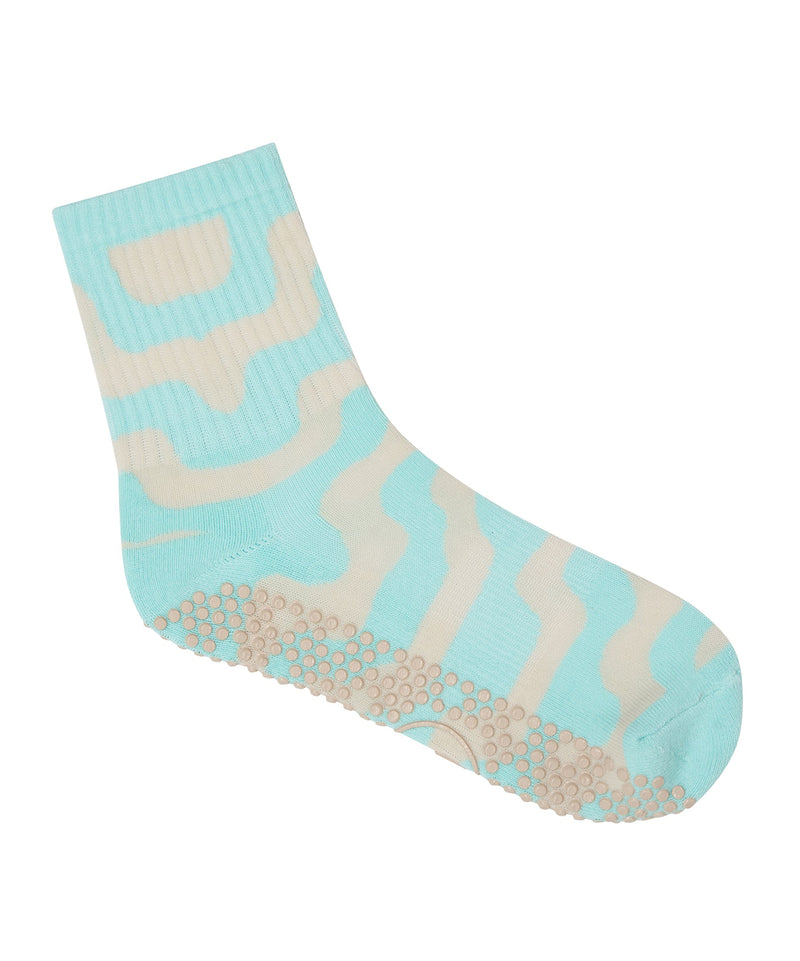 Aqua Wave Crew Non Slip Grip Socks with durable and effective non-slip technology