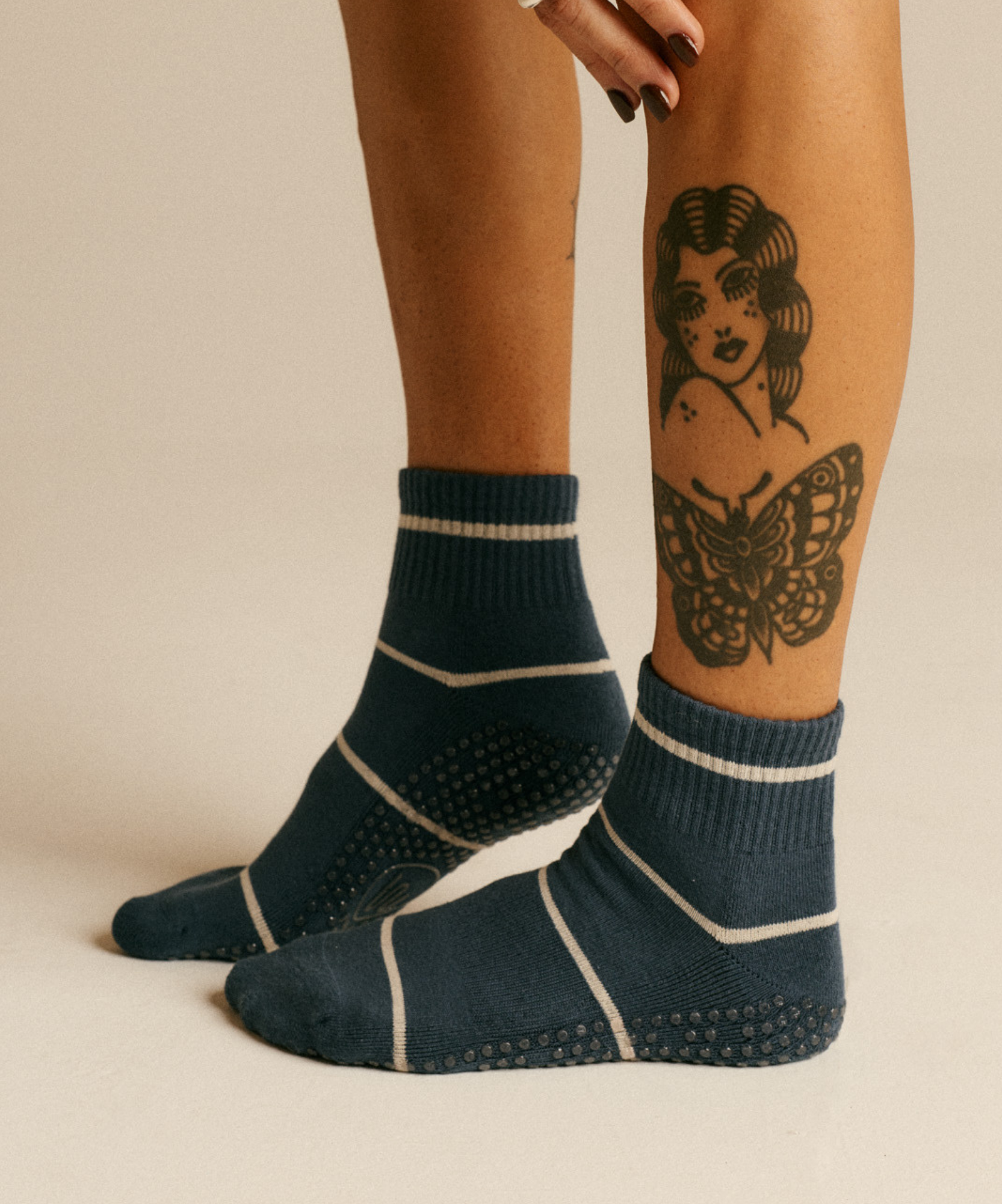Quarter Crew Non Slip Grip Socks - Baseline Navy