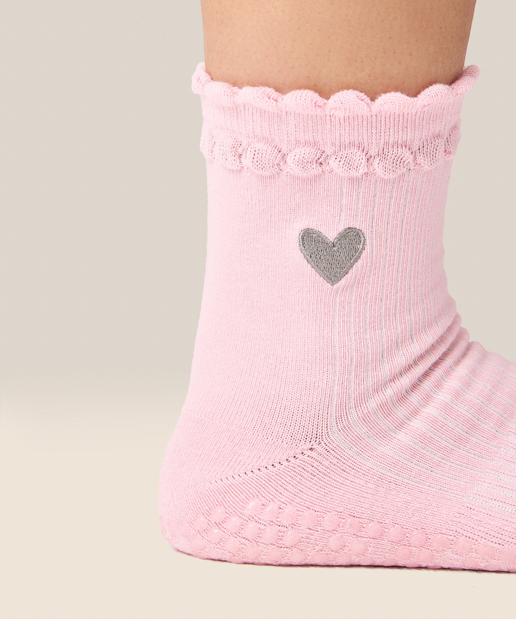 Crew Grip Socks - Heart Ruffle Pink