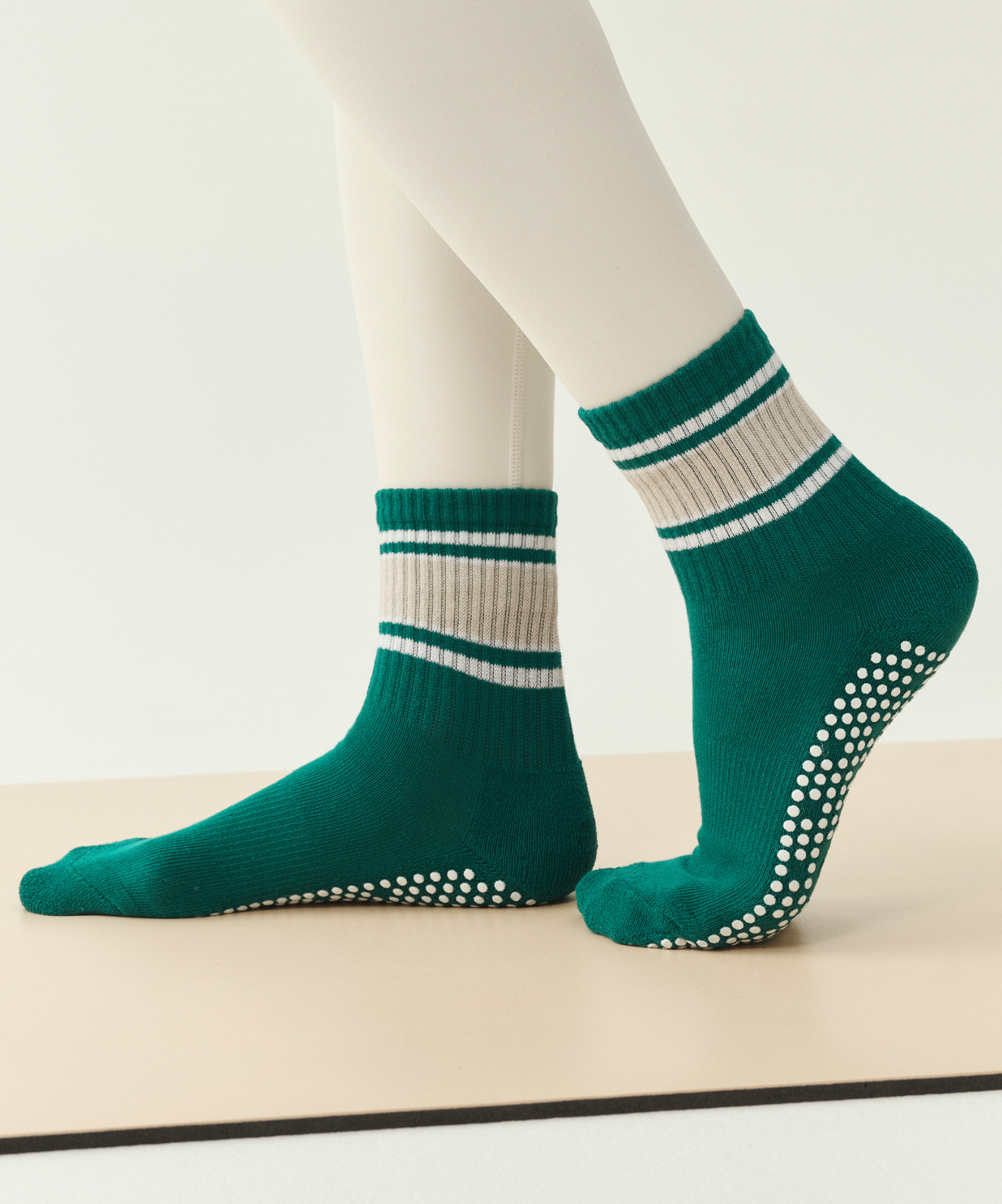 Crew Non Slip Grip Socks - Emerald Oat Stripe