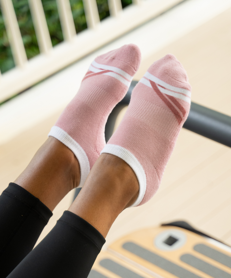  Non-slip Low Rise Socks with Preppy Volley Love Design for Active Women 